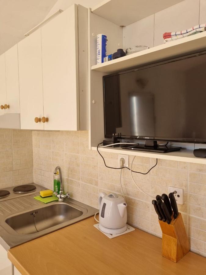 Apartmani Toni Poce 2 Primošten Esterno foto