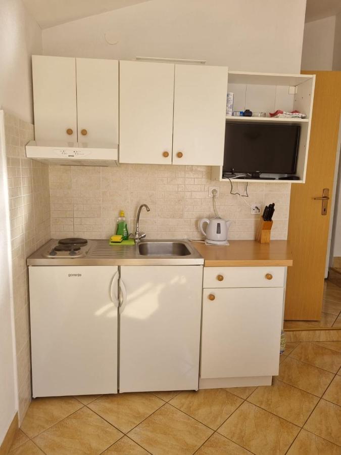 Apartmani Toni Poce 2 Primošten Esterno foto