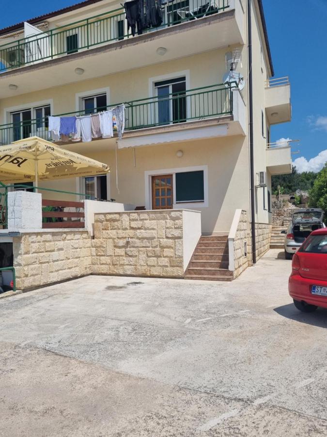 Apartmani Toni Poce 2 Primošten Esterno foto