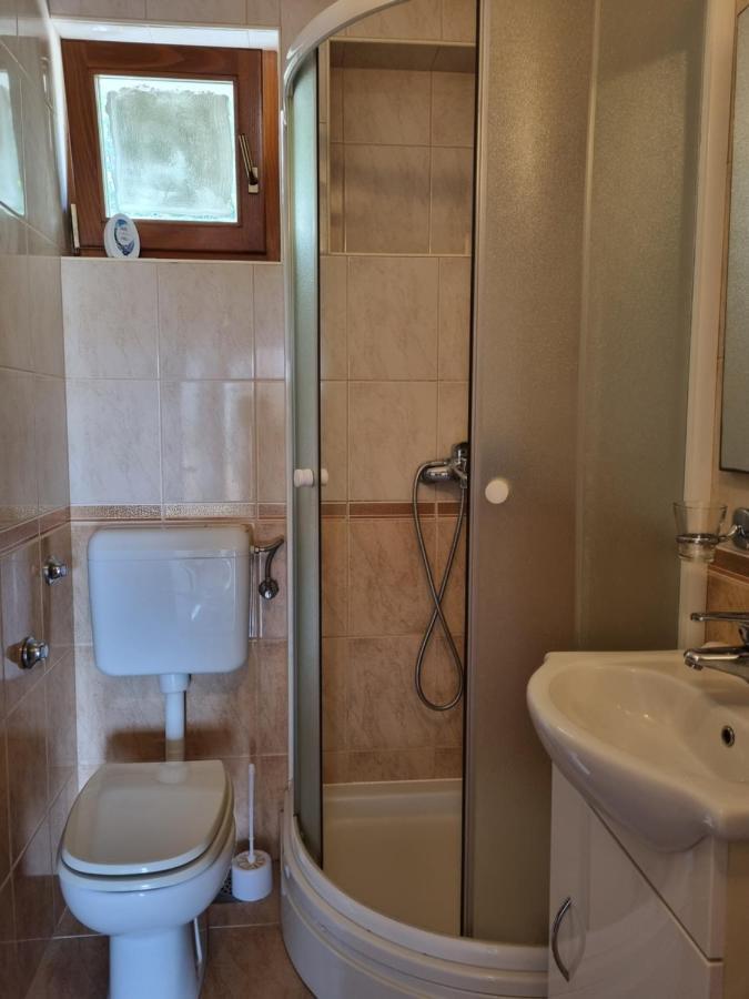 Apartmani Toni Poce 2 Primošten Esterno foto