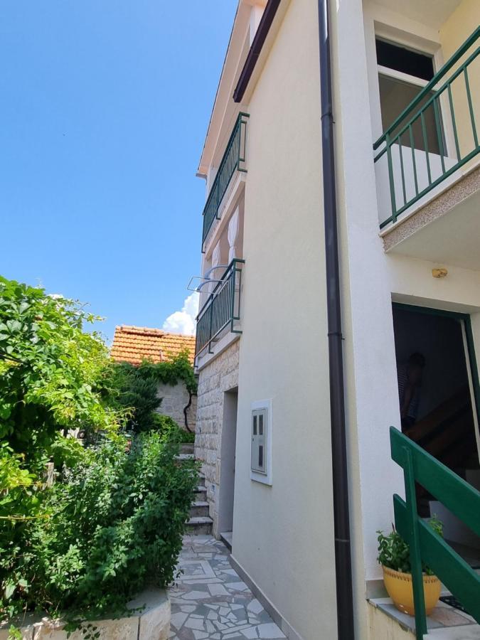 Apartmani Toni Poce 2 Primošten Esterno foto