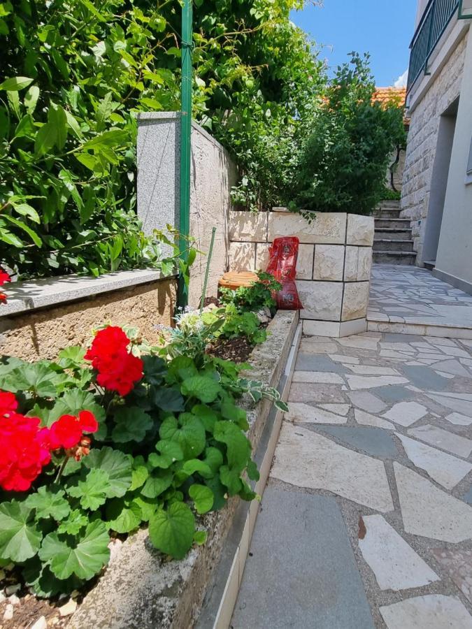 Apartmani Toni Poce 2 Primošten Esterno foto